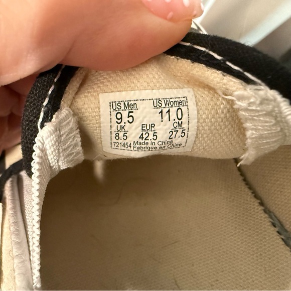 Men’s Checkered Vans - Picture 5 of 5